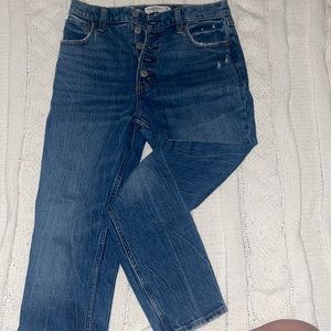 Abercrombie size 28 never worn